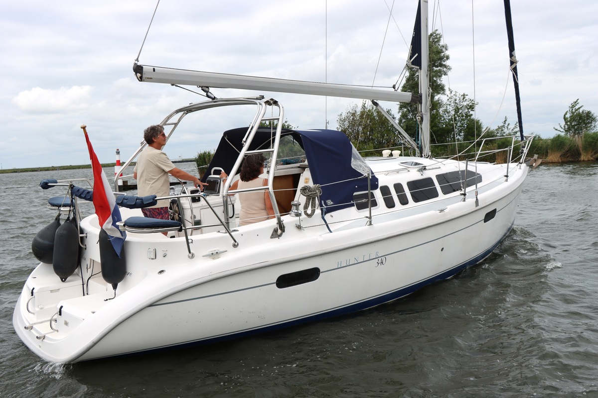foto: 115 Hunter 340
