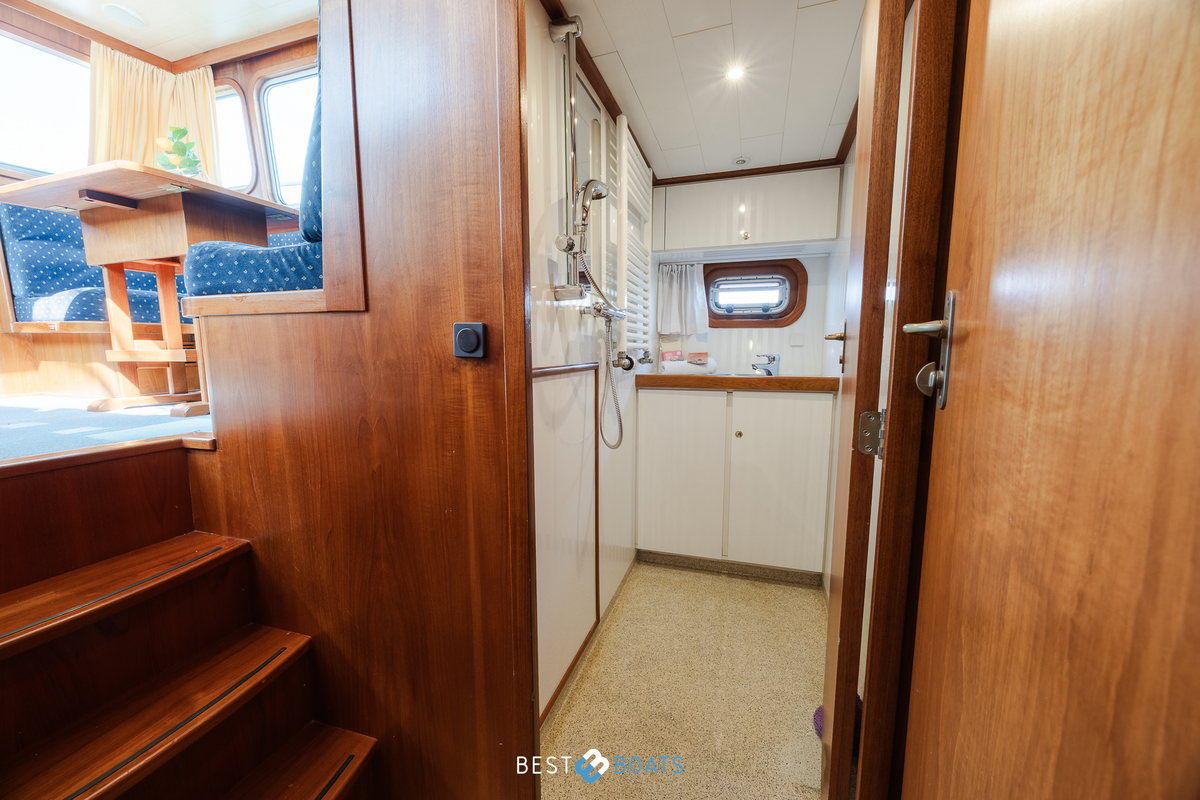 foto: 40 Vripack Spiegelkotter 1150 AK