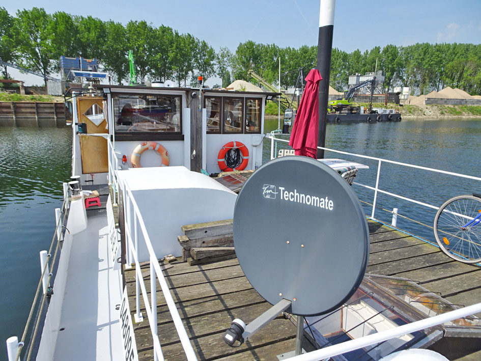foto: 71 Waddenvaarder 25.40 Rijnvaart gecertificeerd