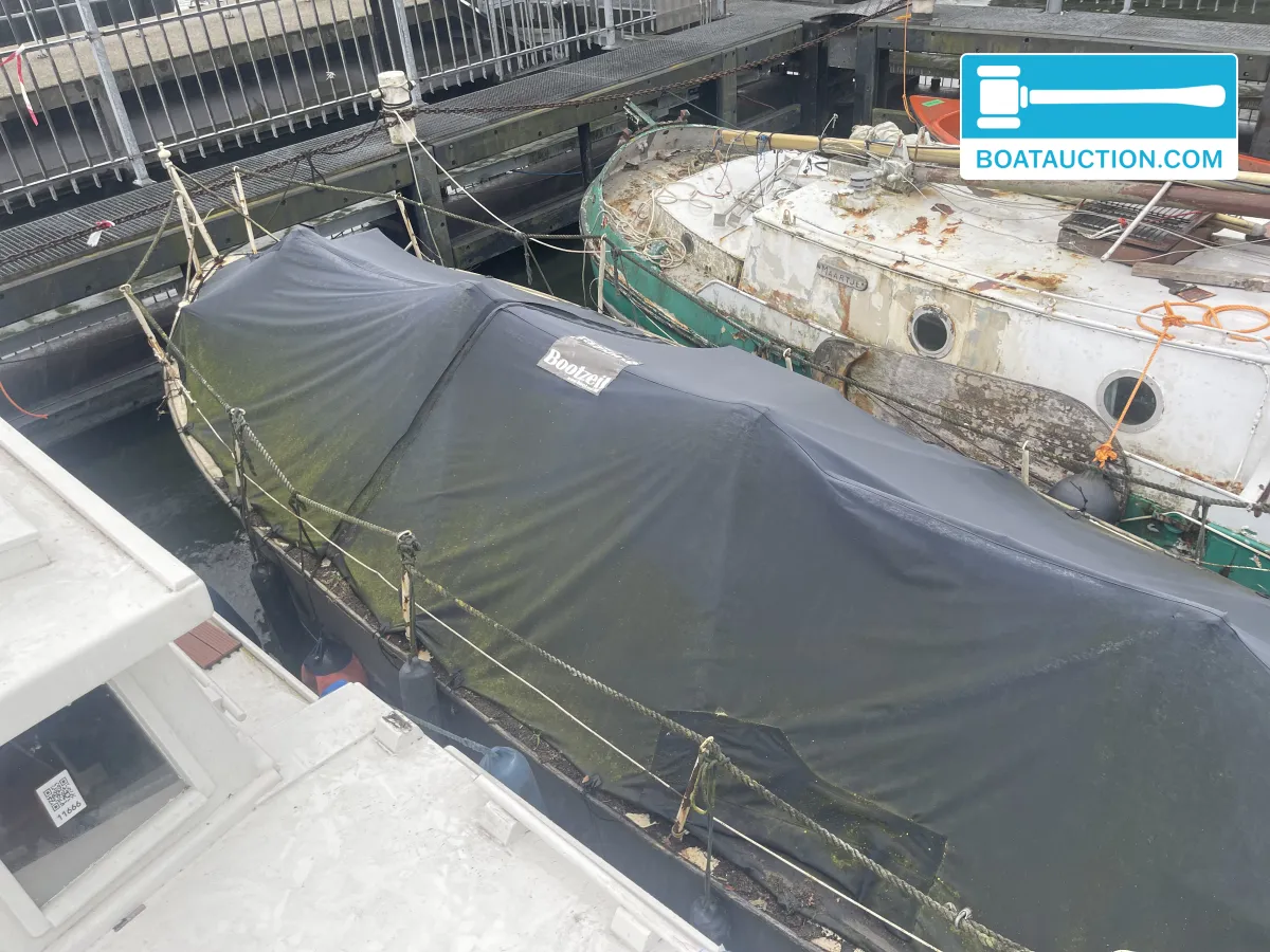 foto: 11 Motorboat 700