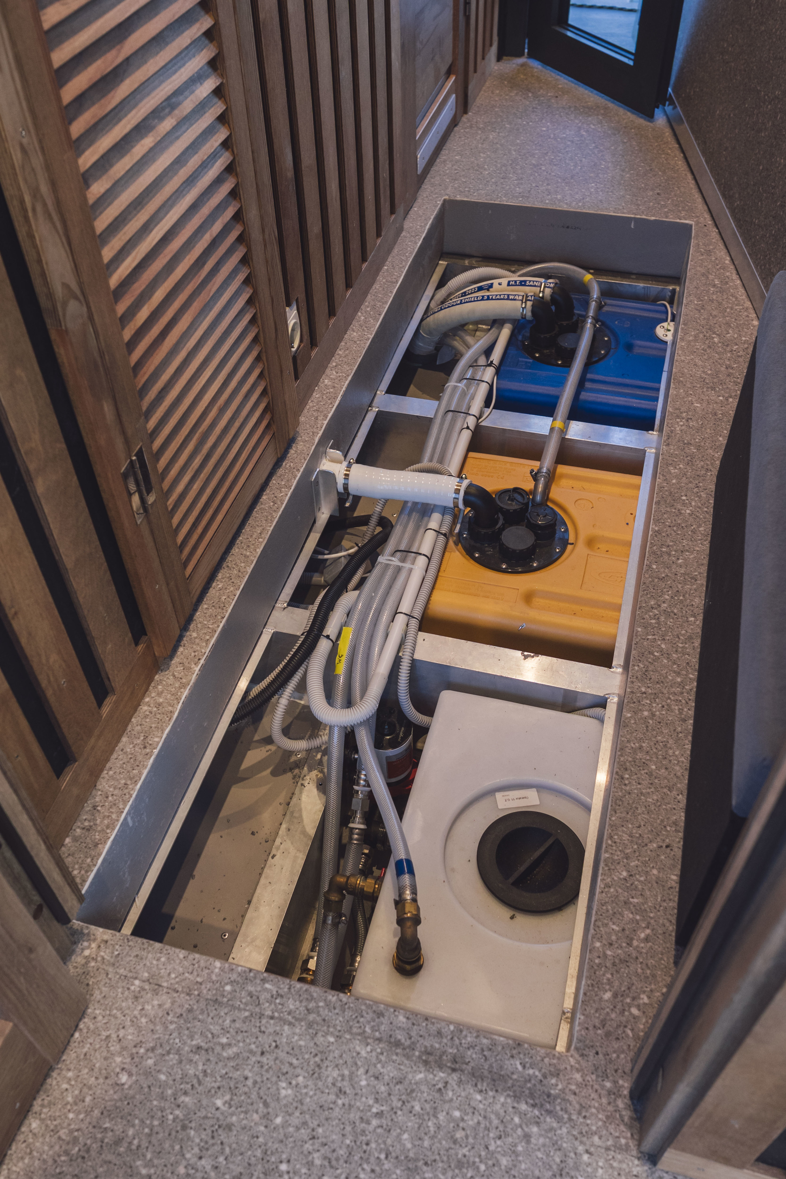 foto: 31 SHB Houseboat GTR 6.3