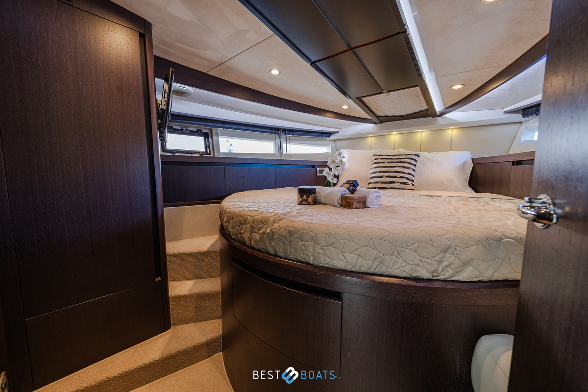 foto: 45 Galeon 385 HTS