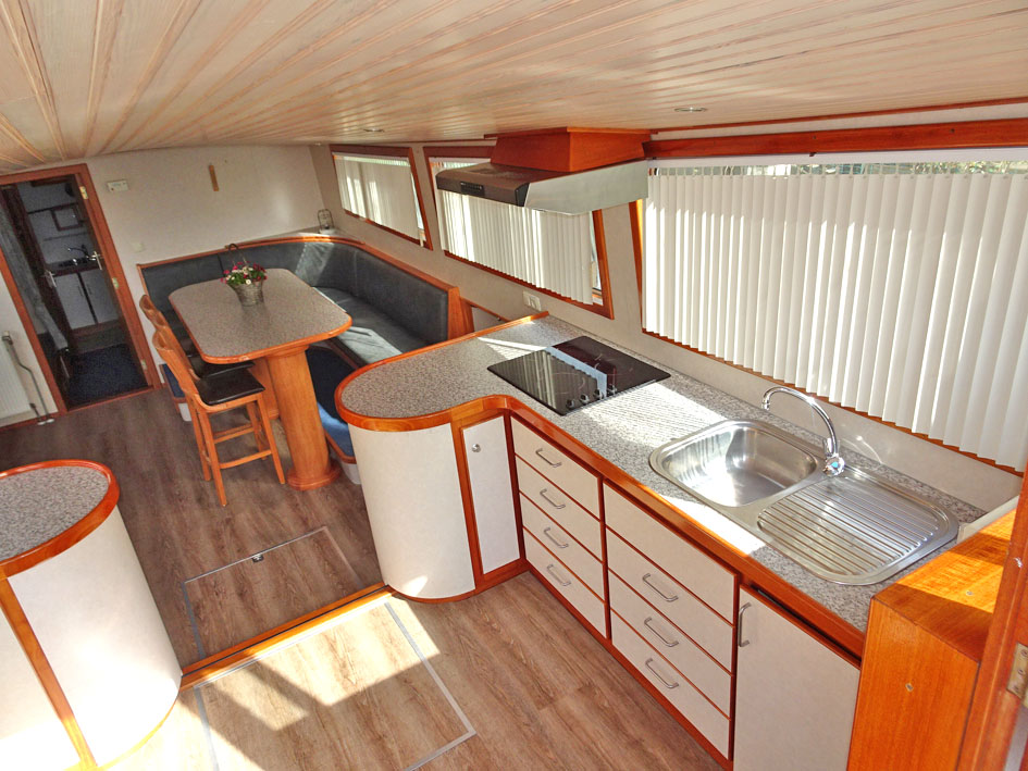 foto: 57 Motortjalk 21.40, met UBC