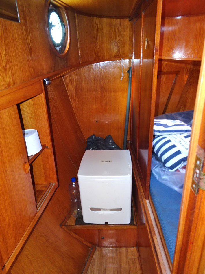 foto: 30 ex Politieboot RP37