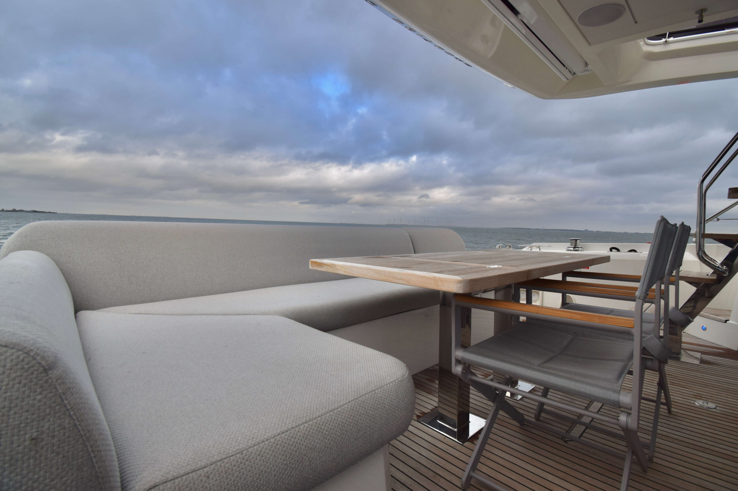 foto: 64 Prestige 590 Flybridge #49