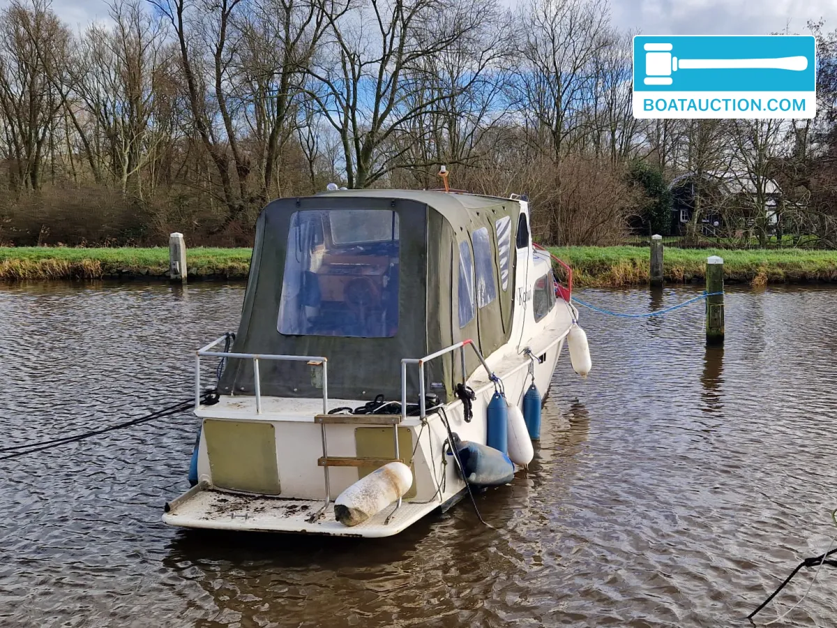 foto: 11 Motorboot 850