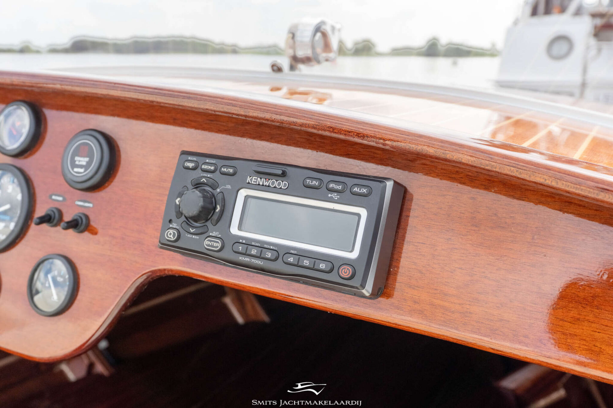 foto: 33 Divank Divank Uscire 635