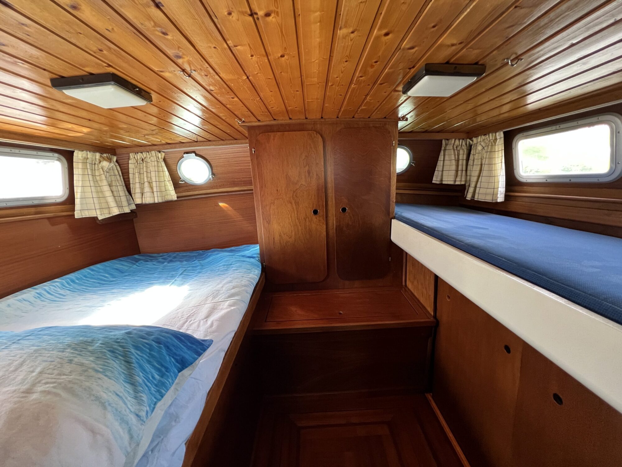 foto: 31 Beachcraft Beachcraft 11.30 AK Cabrio