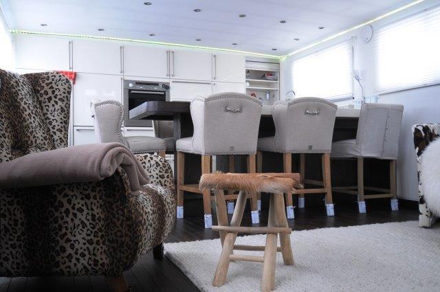 foto: 89 Motorschip 25.00