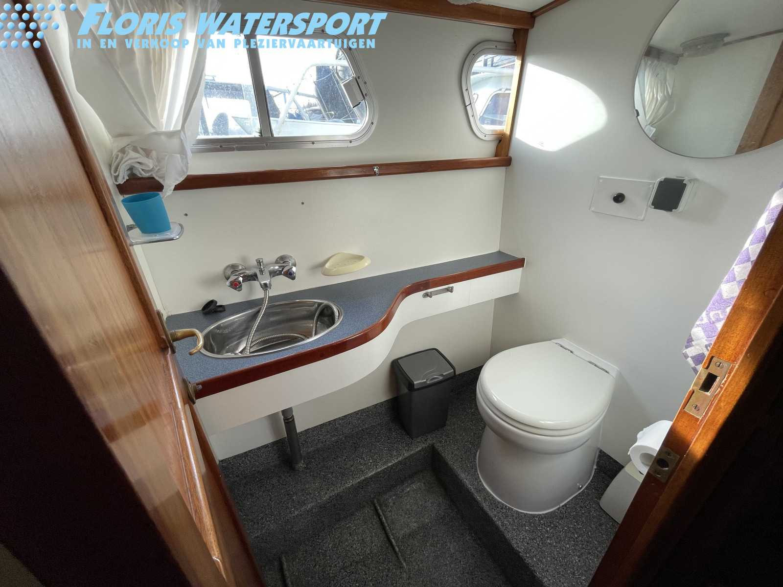 foto: 16 Blauwe Hand kruiser 1140 GSAK