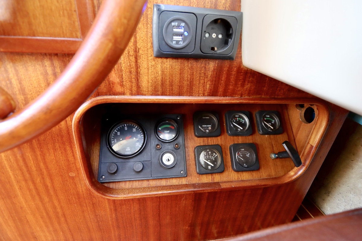 foto: 37 LM 32 Motorsailor