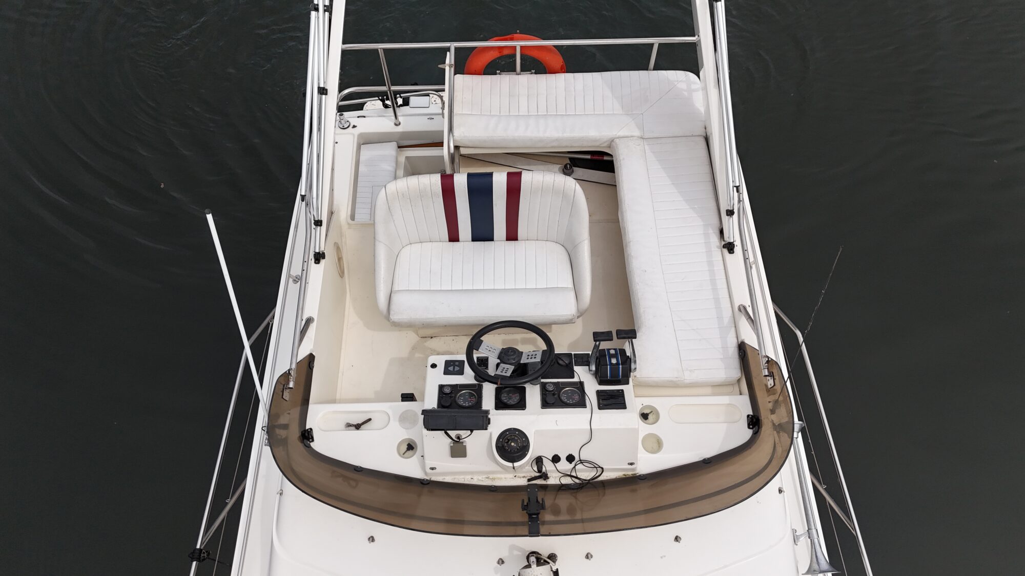 foto: 37 Fairline Fairline Corniche 31 Flybridge