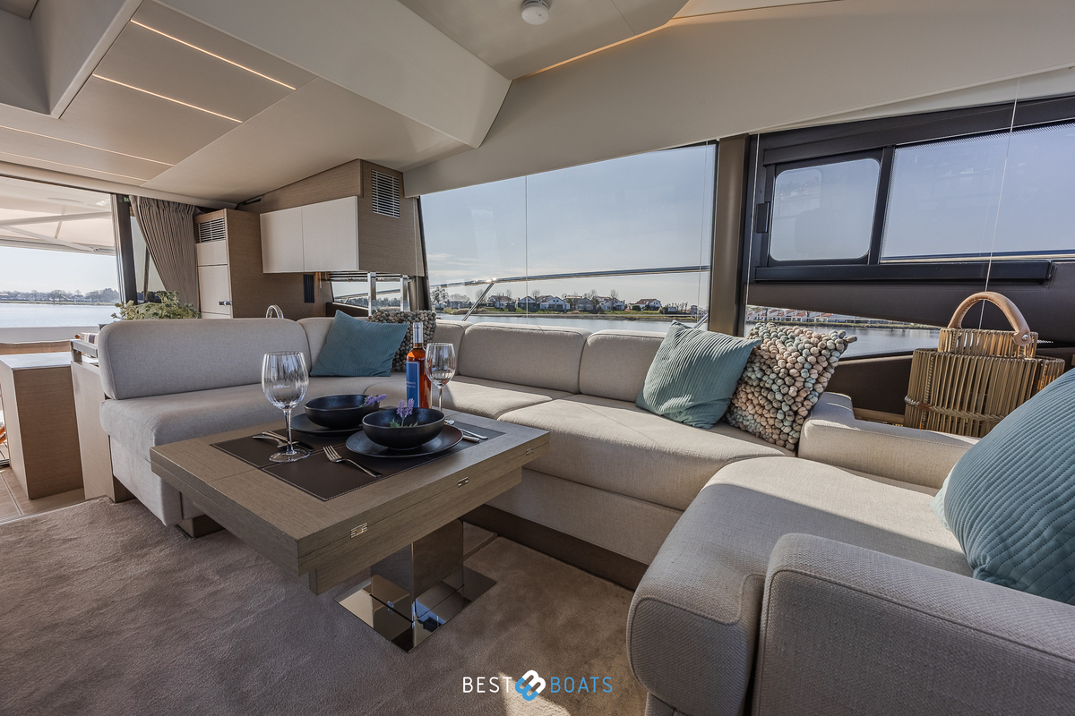 foto: 78 Prestige 520 FLY