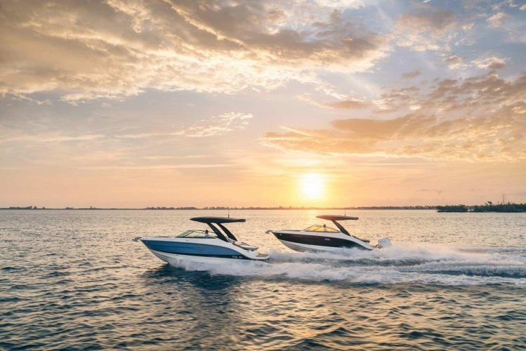 foto: 5 Sea Ray SLX 260