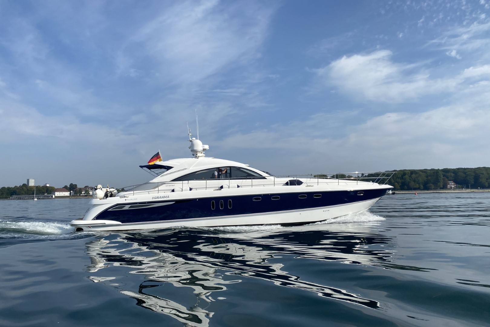 foto: 18 Fairline  Targa 62
