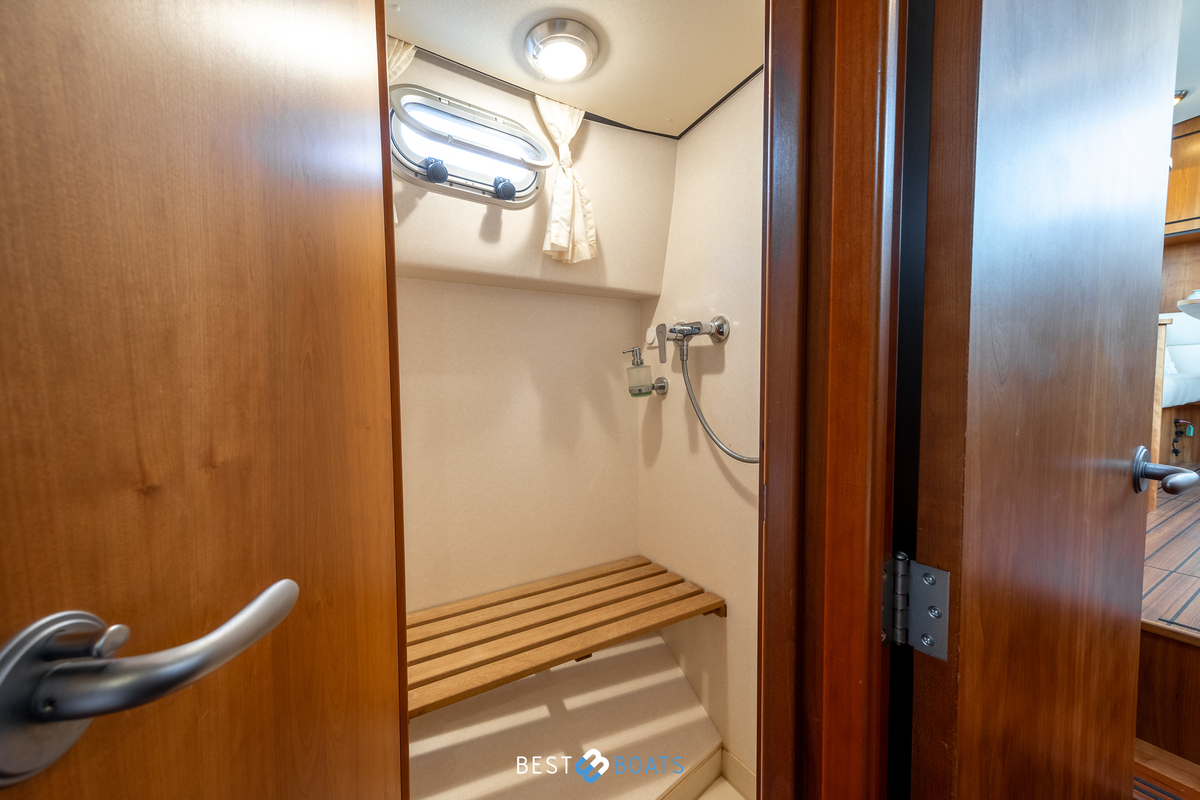 foto: 33 Linssen Grand Sturdy 33.9 AC