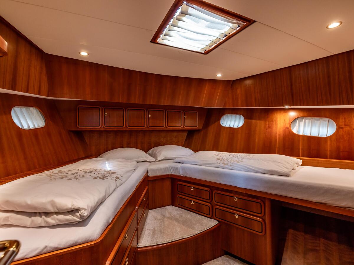 foto: 114 Linssen  Grand Sturdy 500 Variotop