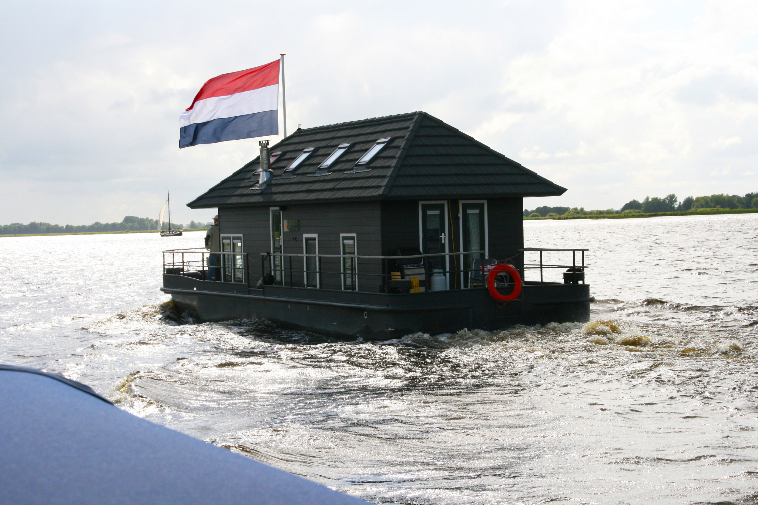 foto: 23 PRINS HOMESHIP 1350 Flark Houseboat