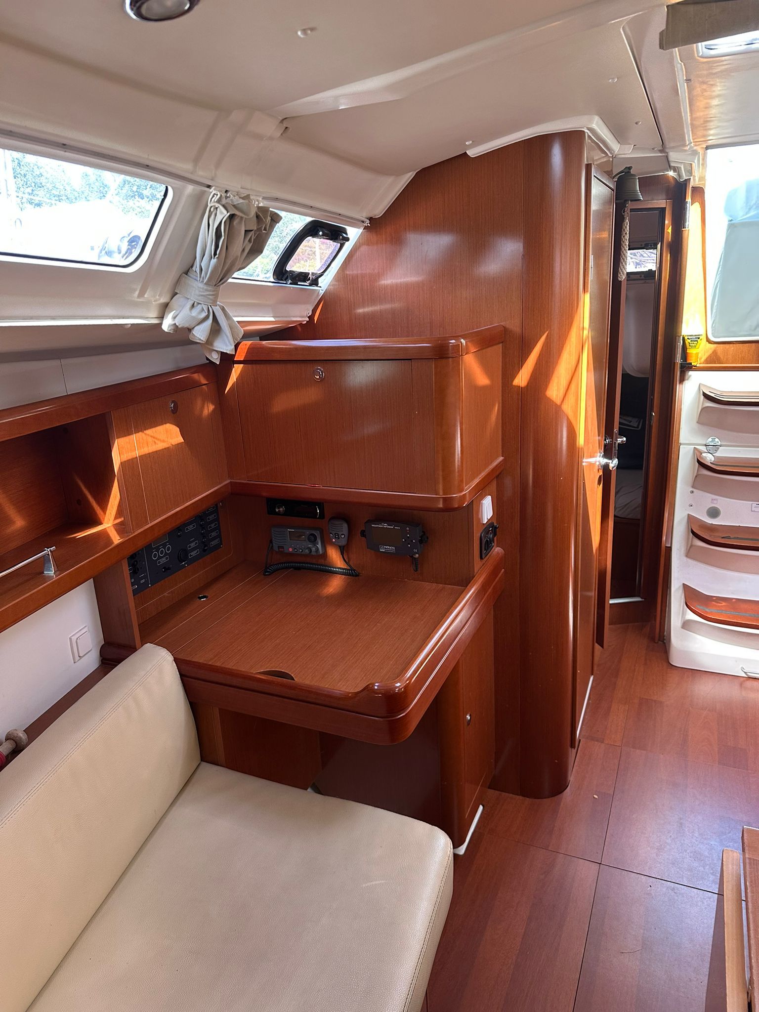 foto: 45 Beneteau Oceanis 37