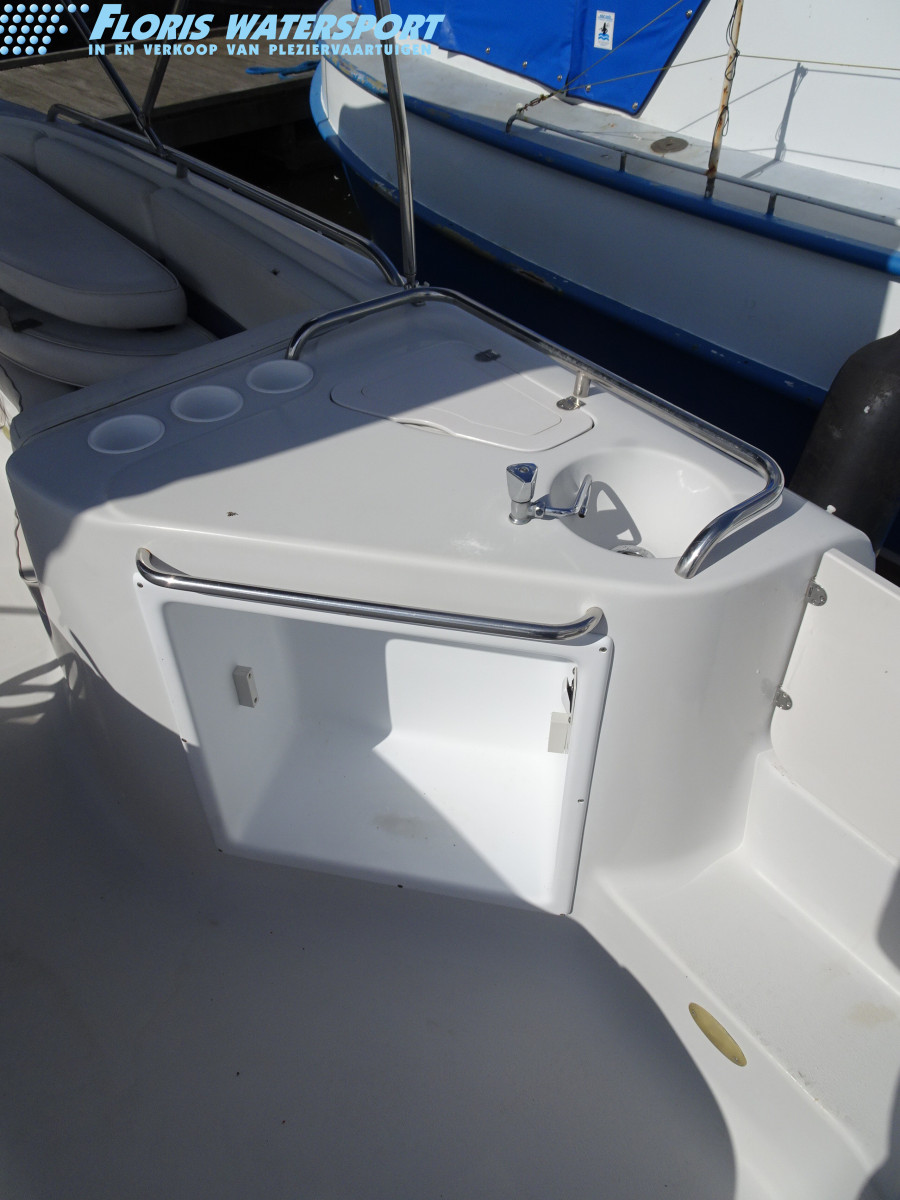 foto: 15 Crownline 238 DB