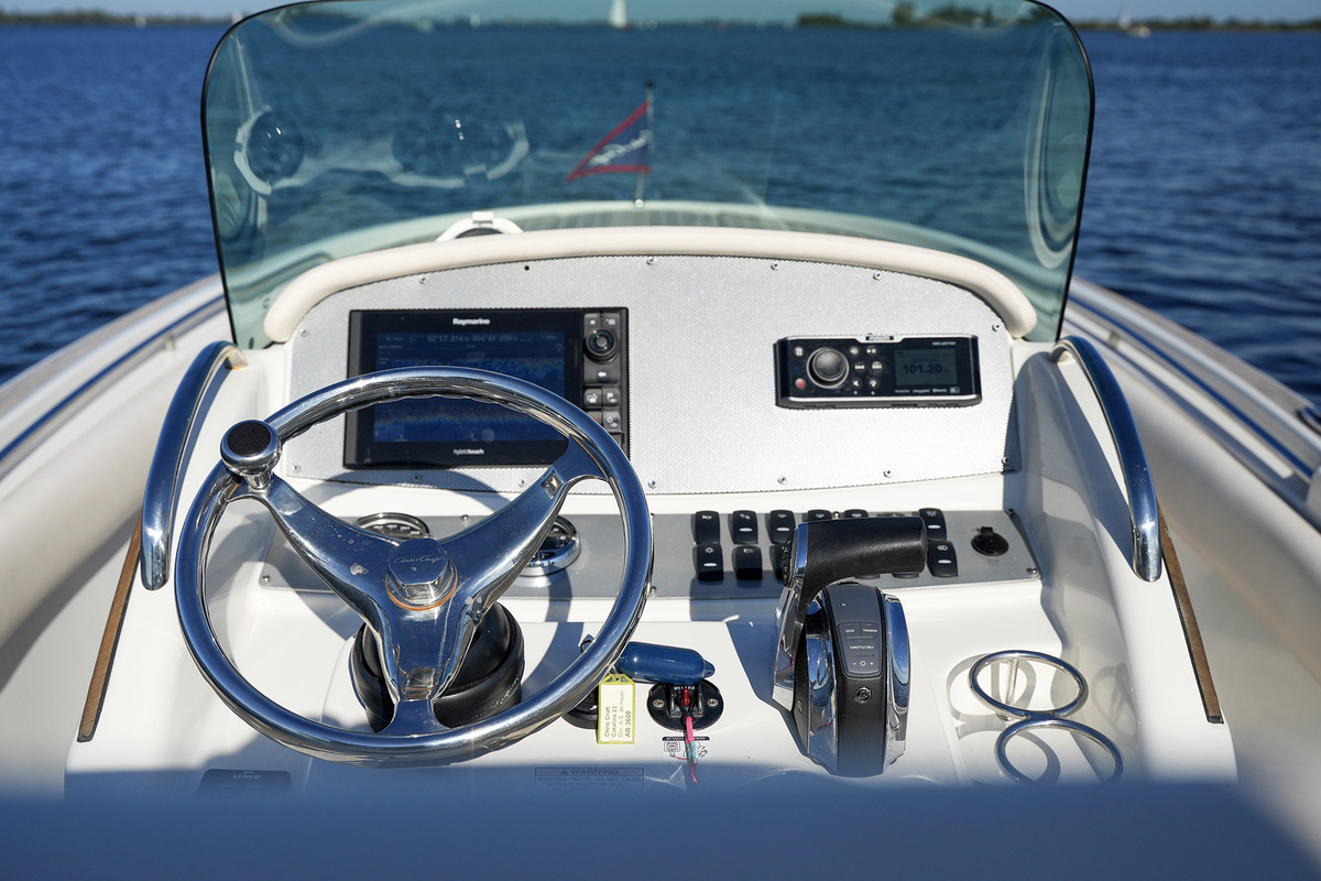 foto: 38 Chris Craft Catalina 23