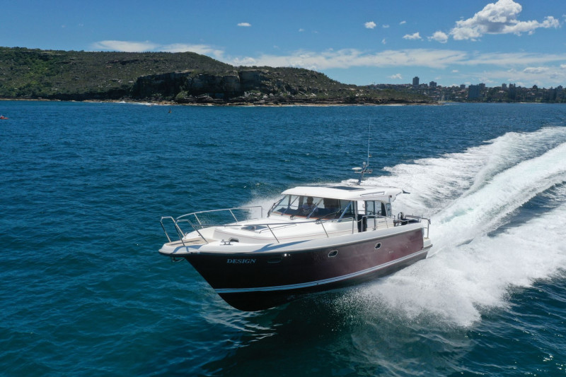 Nimbus   42 Nova Coupe