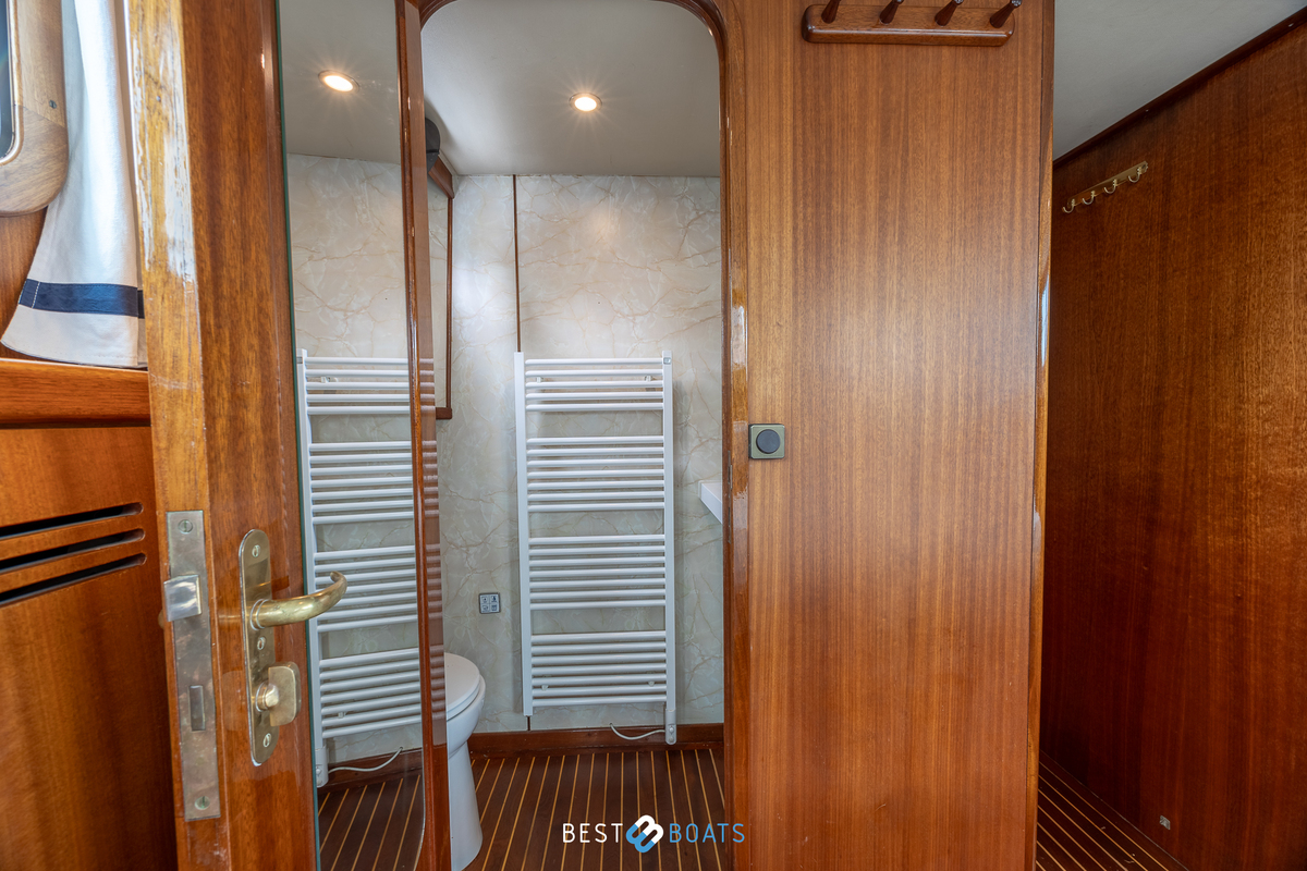 foto: 93 Tradewind 33