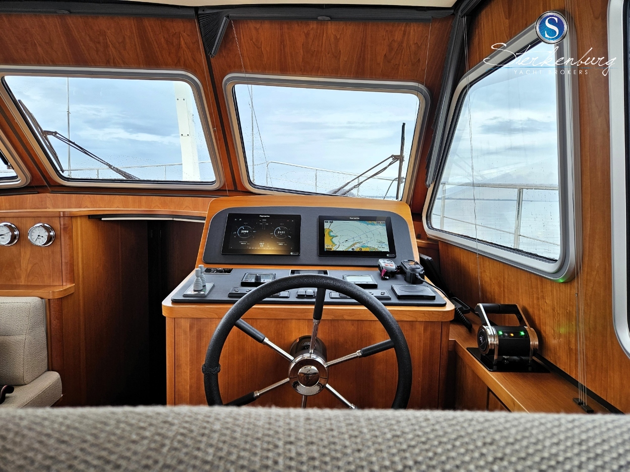 foto: 34 Linssen Grand Sturdy 40.9 Sedan Twin