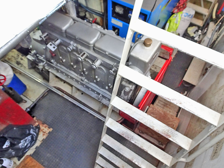 foto: 68 Spits Varend Woonschip 30.53 met UBC