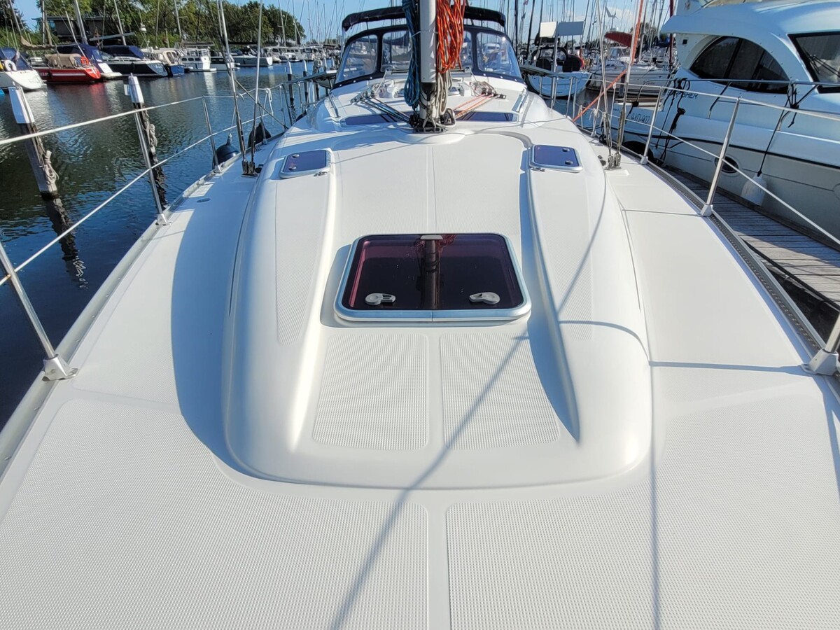 foto: 35 Bavaria 42-3 Custom Line
