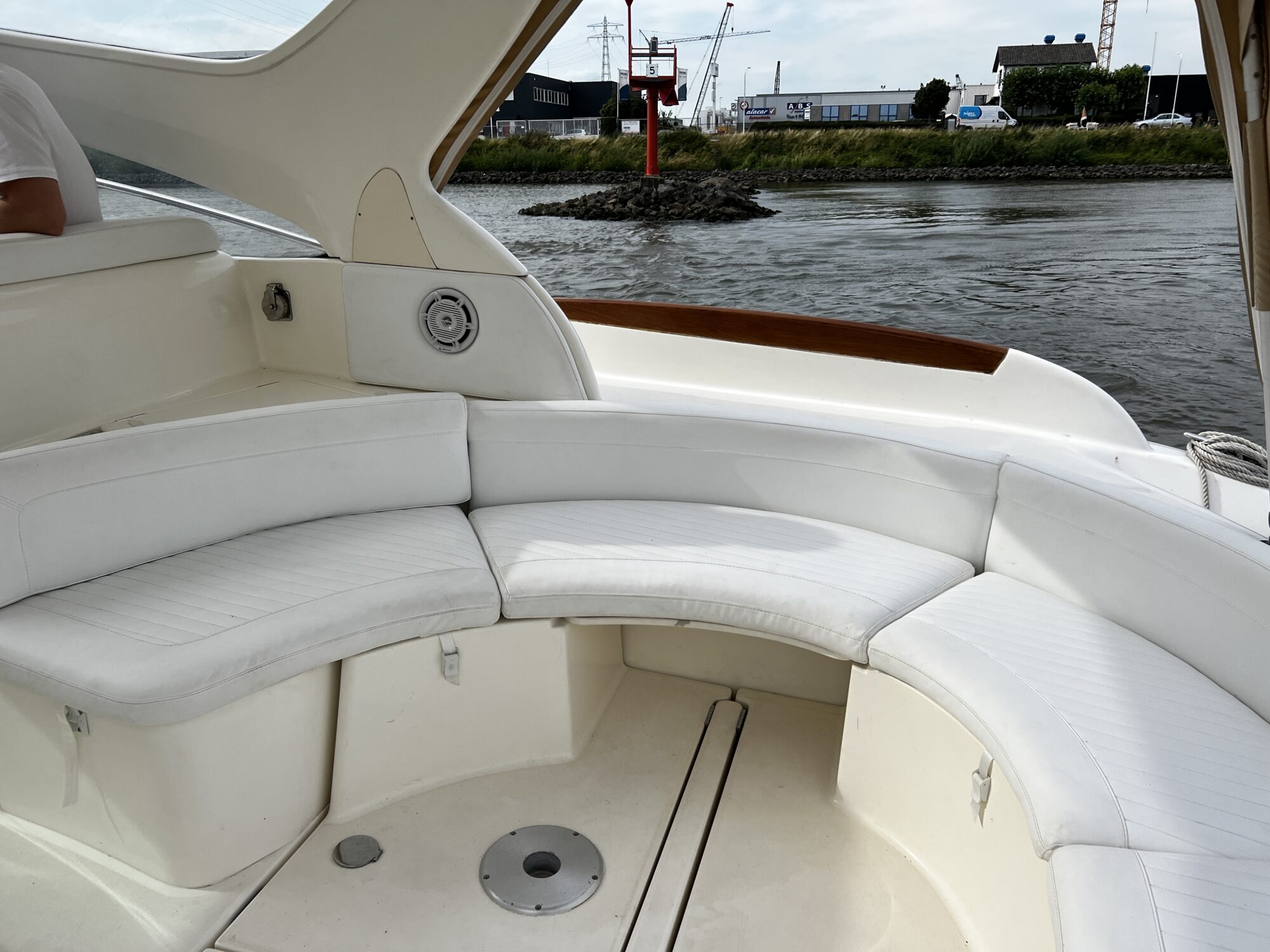 foto: 56 Jeanneau Jeanneau Prestige 34S HT