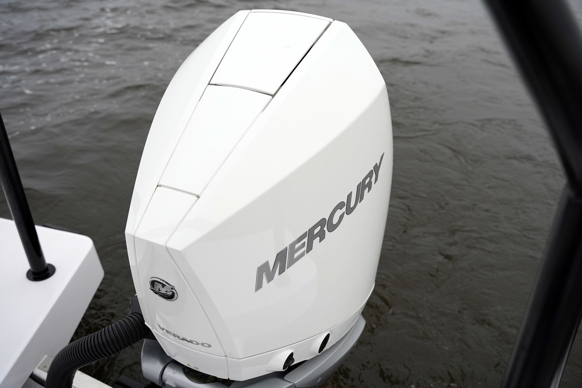 foto: 47 Axopar  28 Cabin
