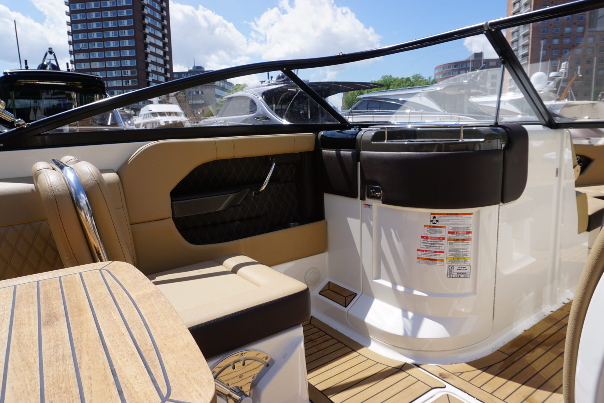foto: 28 Sea Ray Sea Ray 250 SLX