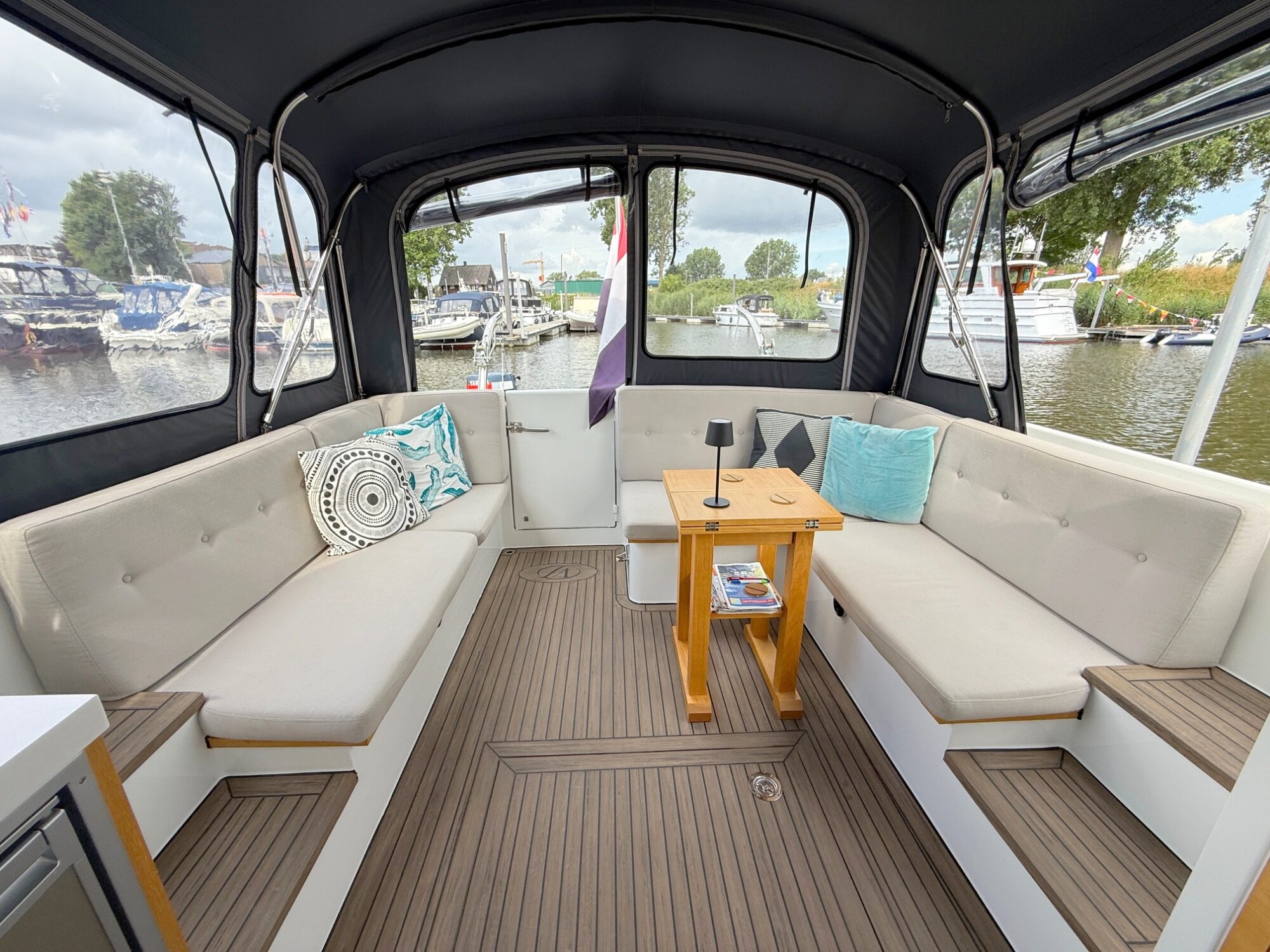 foto: 55 Vedette Vedette Hollander Trend 35 Cabrio
