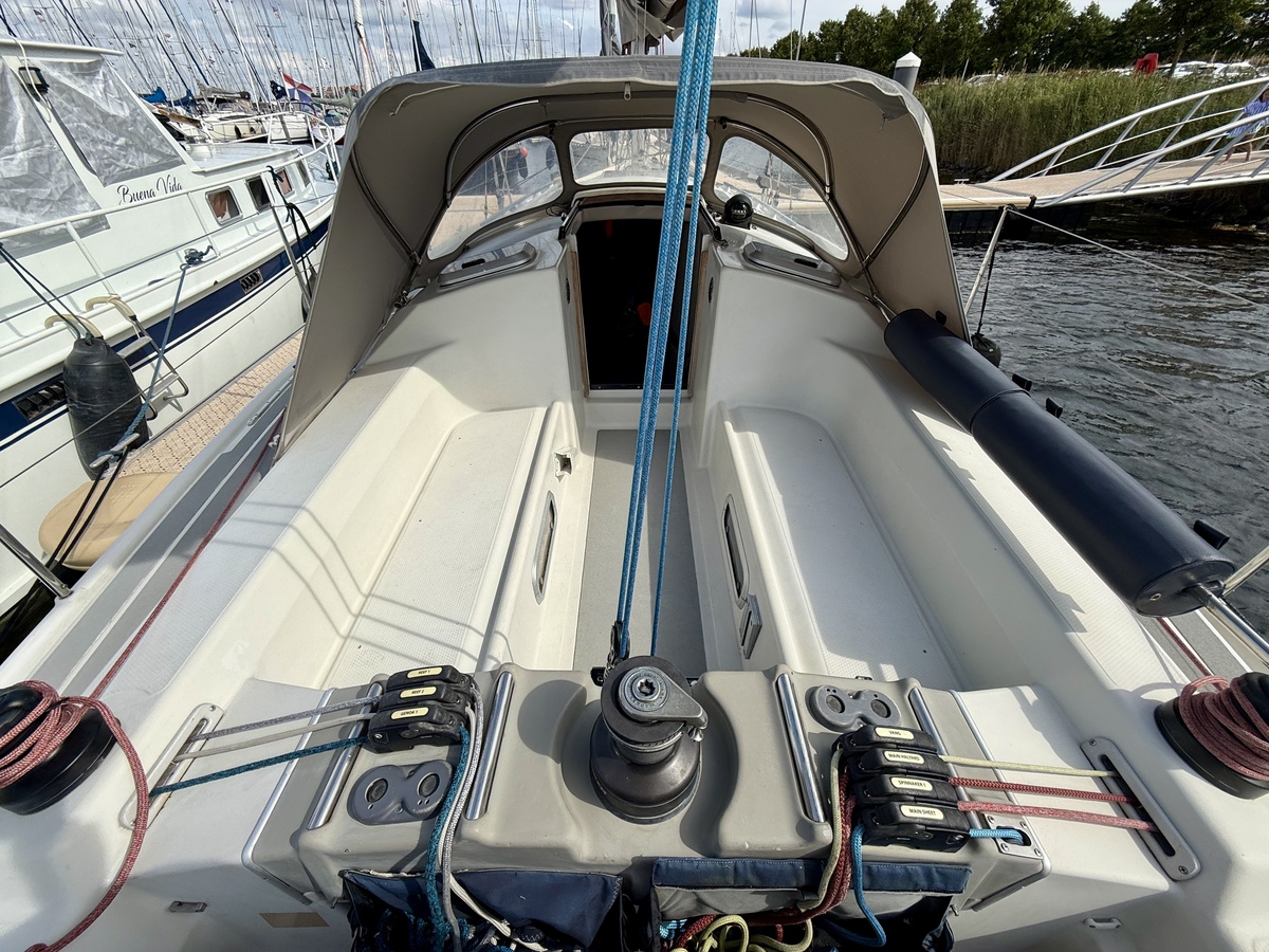 foto: 34 Dehler 37 cws 3-cabins