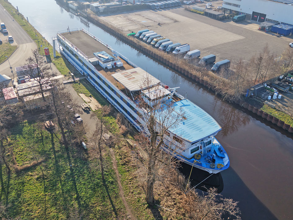 foto: 76 Hotel Passagiersschip 120 passagiers