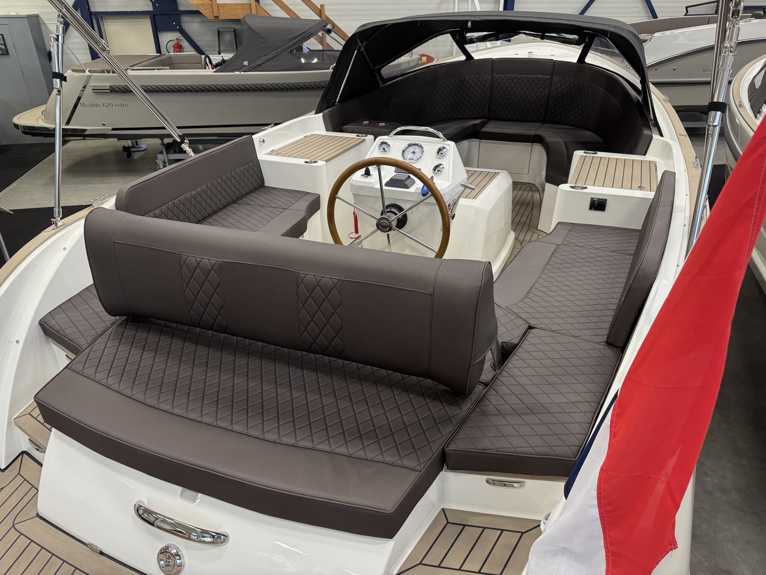 foto: 24 Antaris Sixty7 (op voorraad)