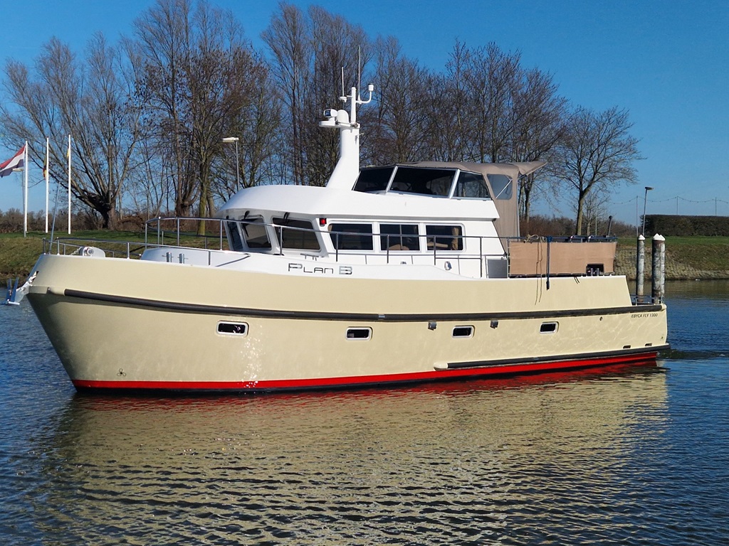 foto: 4 Ebyca Trawler 1300