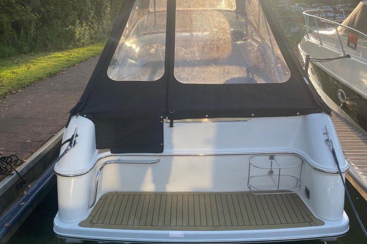 foto: 23 Chris-Craft Crowne 26