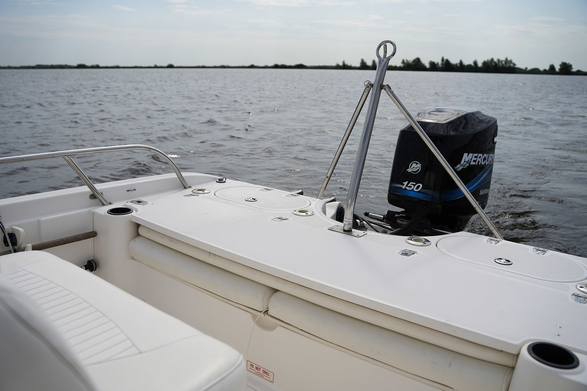 foto: 35 Boston Whaler 180 Dauntless