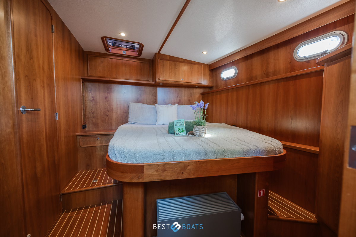 foto: 44 Linssen Grand Sturdy 380 AC 