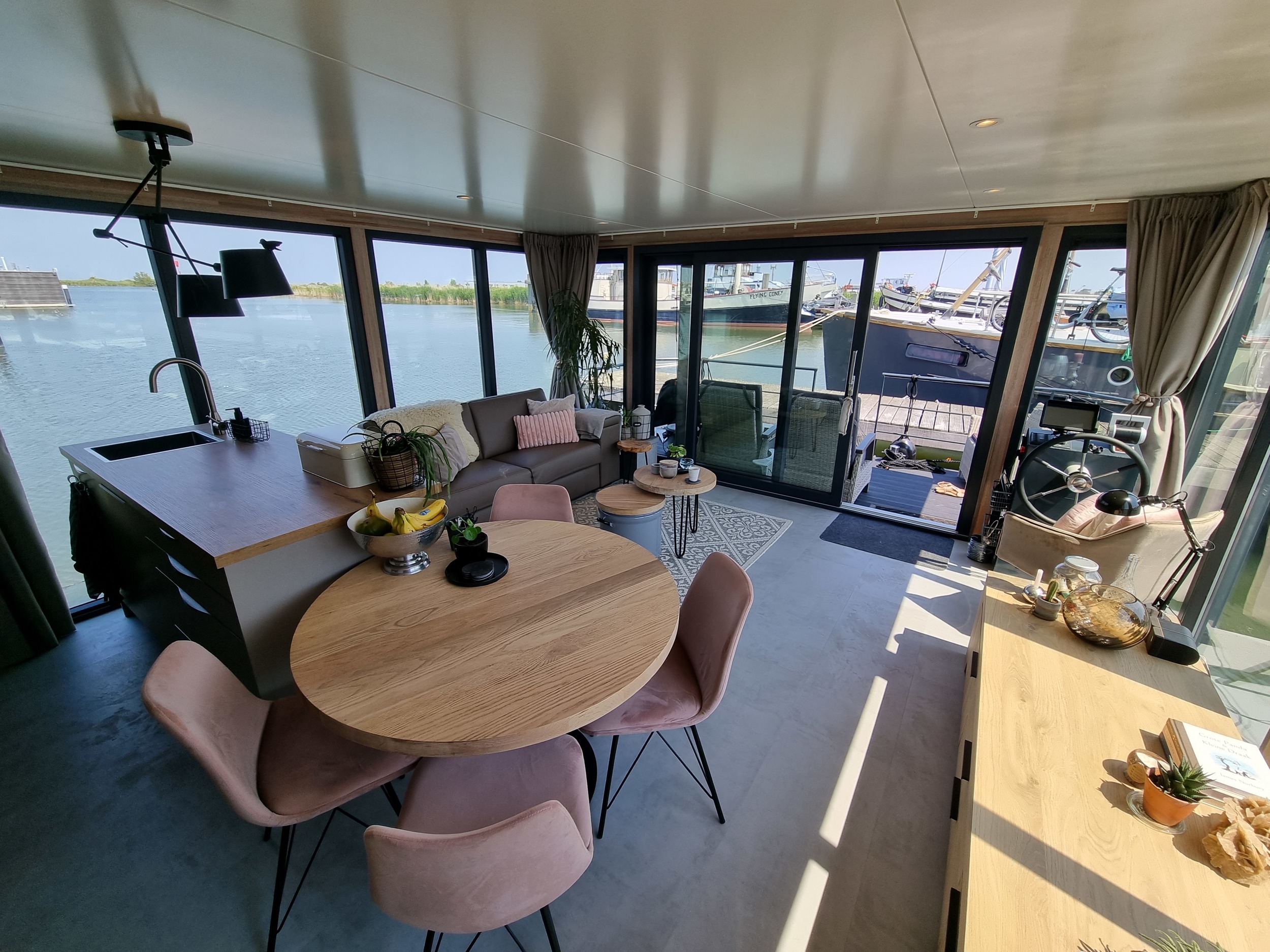 foto: 32 HT Lofts PE Special Houseboat