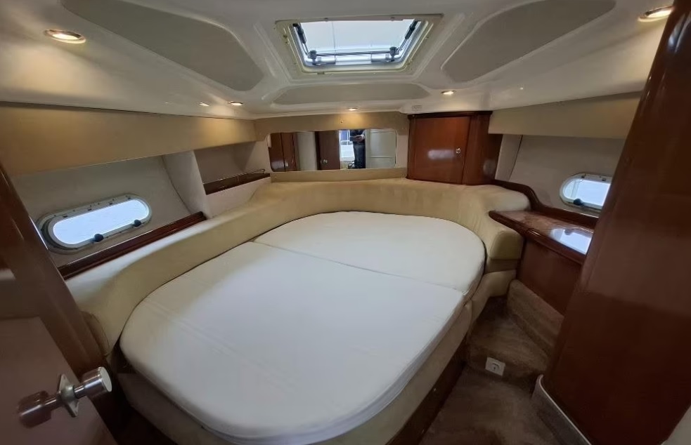 foto: 11 Sealine F33 330 Statesman l Flybridge