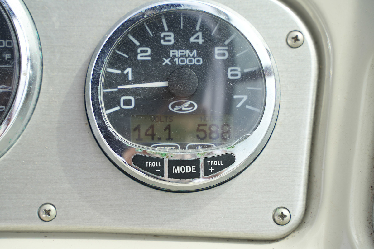 foto: 92 Sea Ray 255 Sundancer