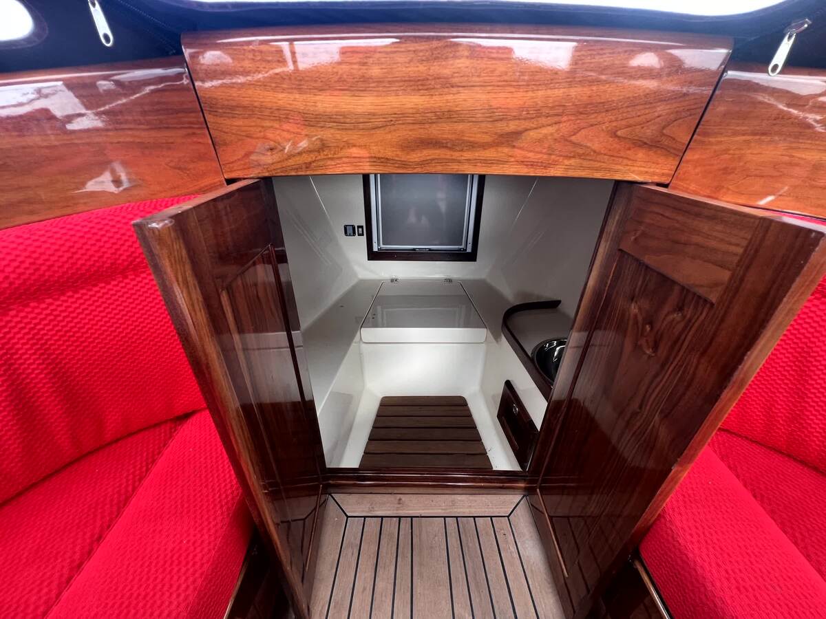 foto: 18 Brandaris  Barkas 850