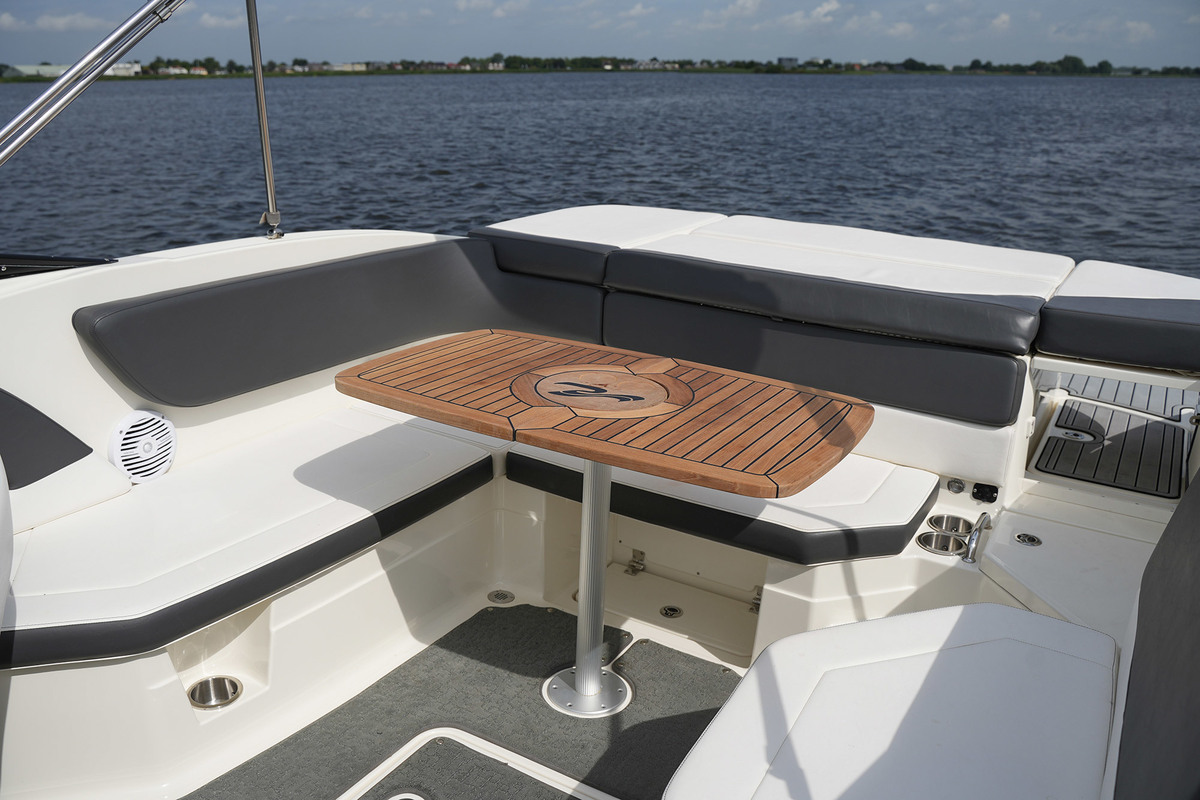foto: 49 Sea Ray  SPX 230