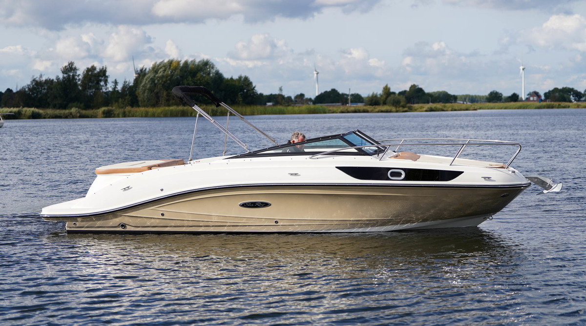 foto: 58 Sea Ray Sun Sport 230