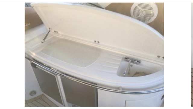 foto: 29 Sunseeker Portofino 46