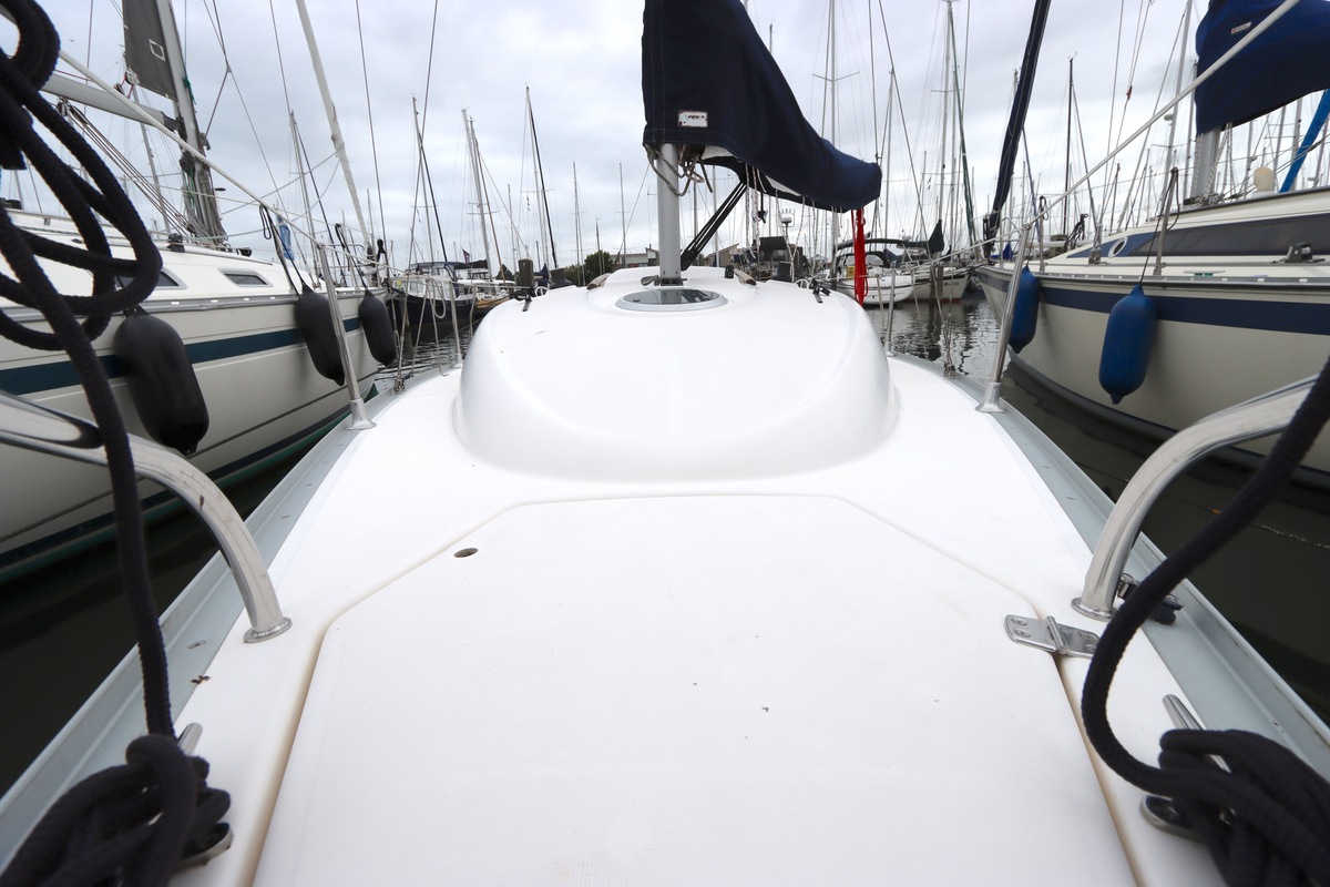foto: 27  Jeanneau Sun 2000