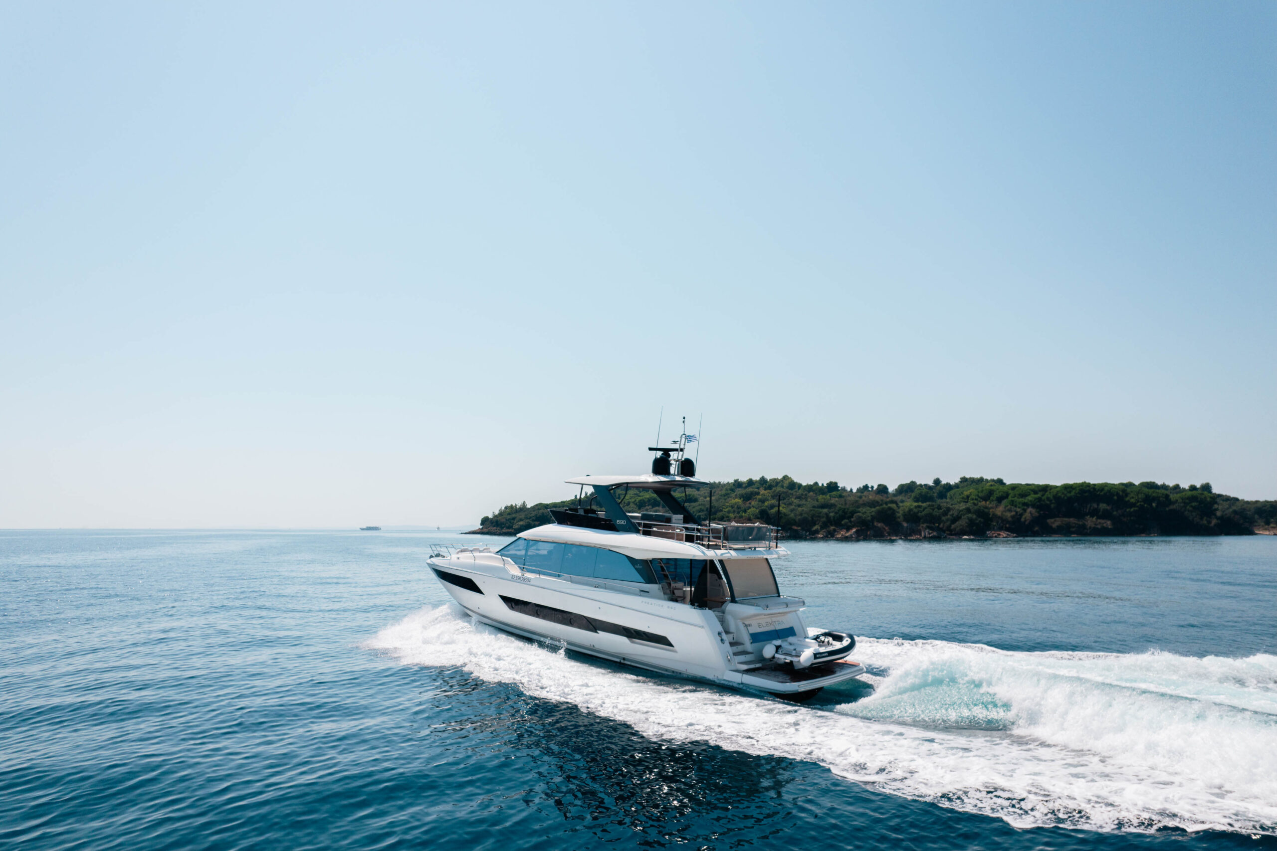 foto: 126 Prestige 690 flybridge